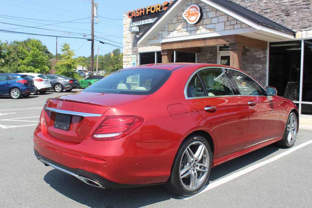Used 2019 Mercedes-Benz E 300 image 5
