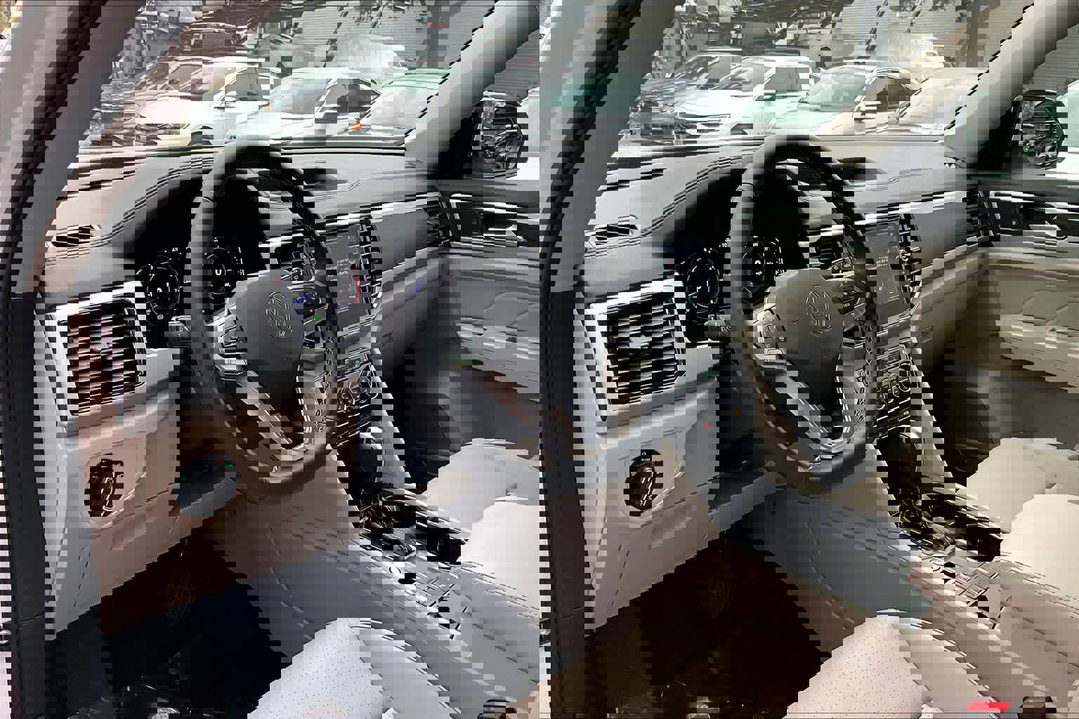 Certified 2022 Volkswagen Atlas SE image 18