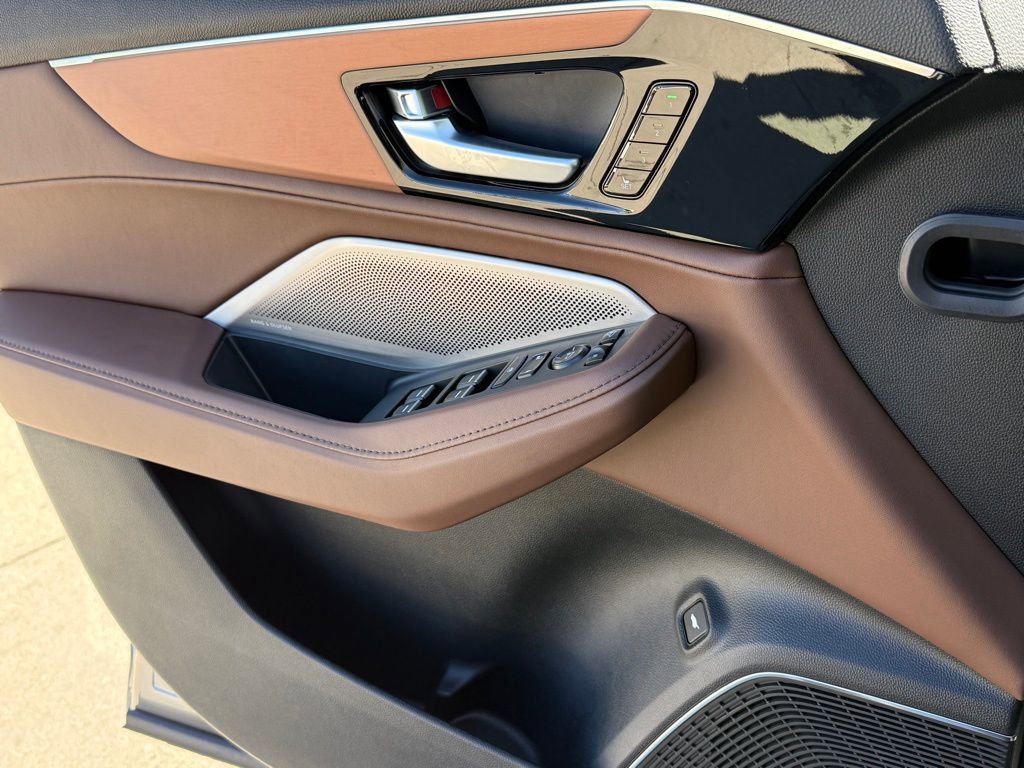 Certified 2026 Acura MDX w/ Technology Package AWD/4WD image 30