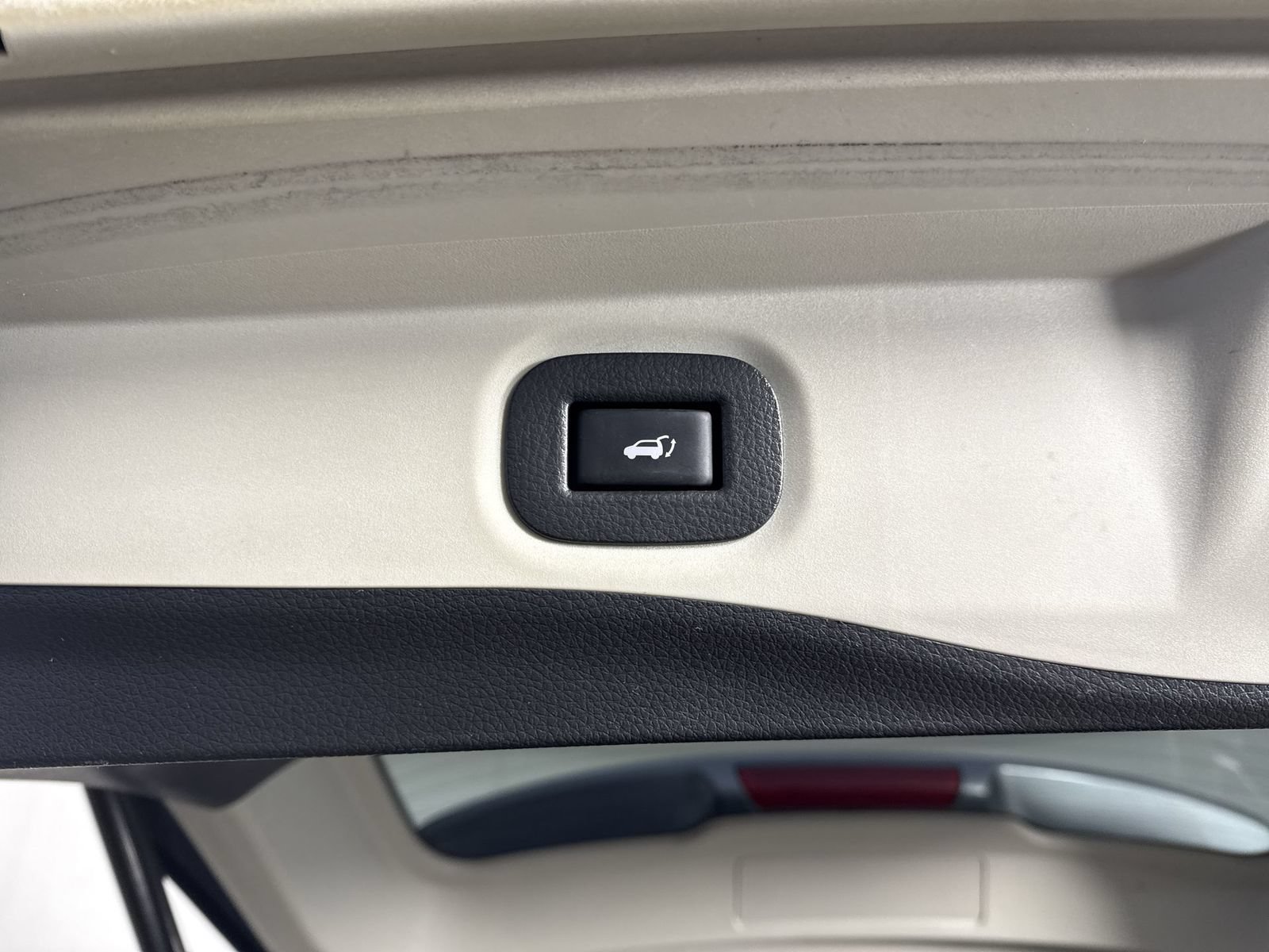 Used 2019 Nissan Rogue SV w/ Sun & Sound Touring Package AWD/4WD image 35