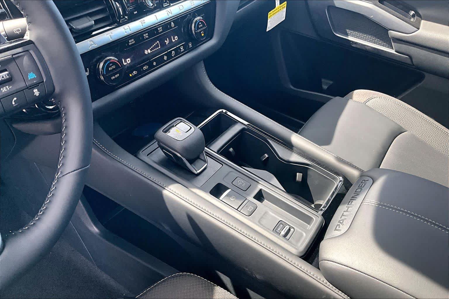New 2026 Nissan Pathfinder SL FWD image 11