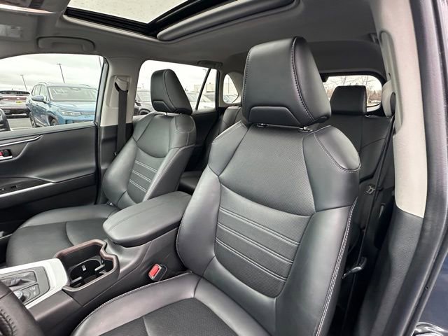 Used 2024 Toyota RAV4 Limited w/ Advanced Technology Package AWD/4WD image 27