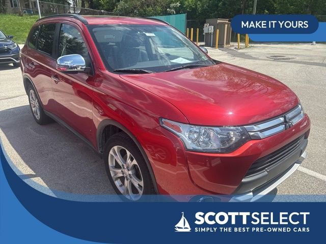 Used 2015 Mitsubishi Outlander SE