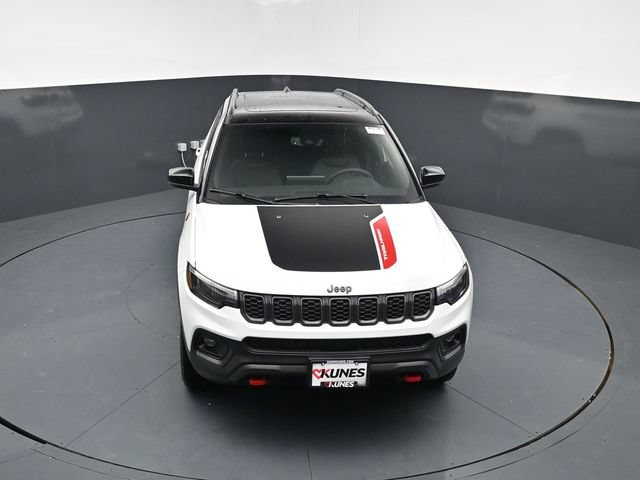 New 2026 Jeep Compass Trailhawk w/ Sun, Sound & Navigation Group AWD/4WD image 47