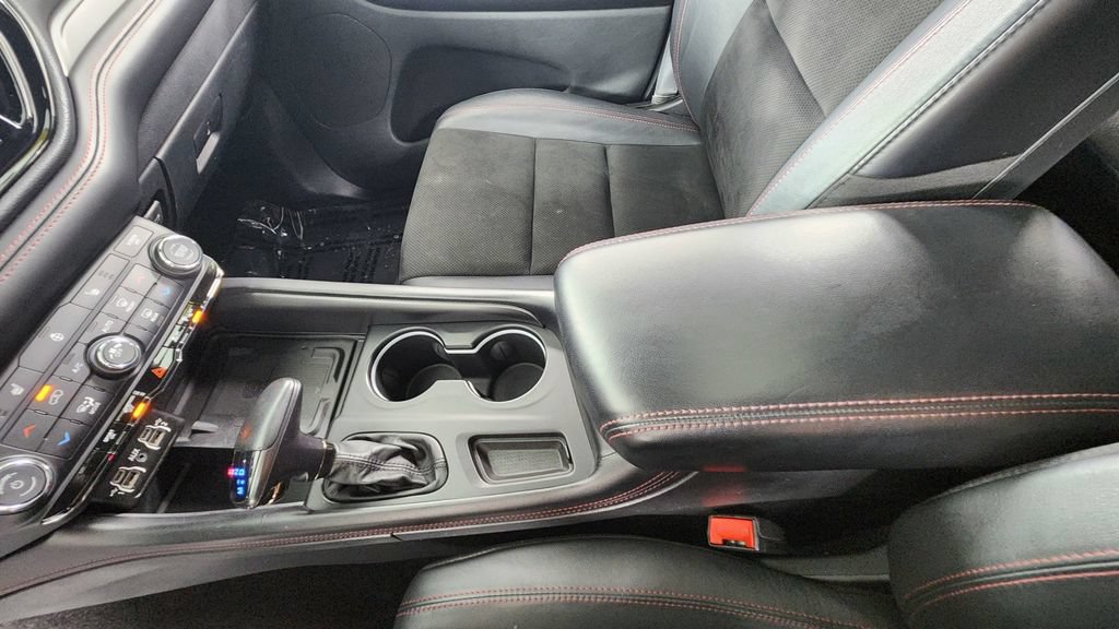 Used 2022 Dodge Durango R/T w/ Blacktop Package AWD/4WD image 31