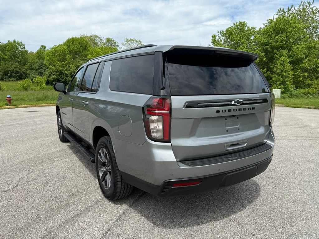 Used 2023 Chevrolet Suburban Z71 AWD/4WD image 25