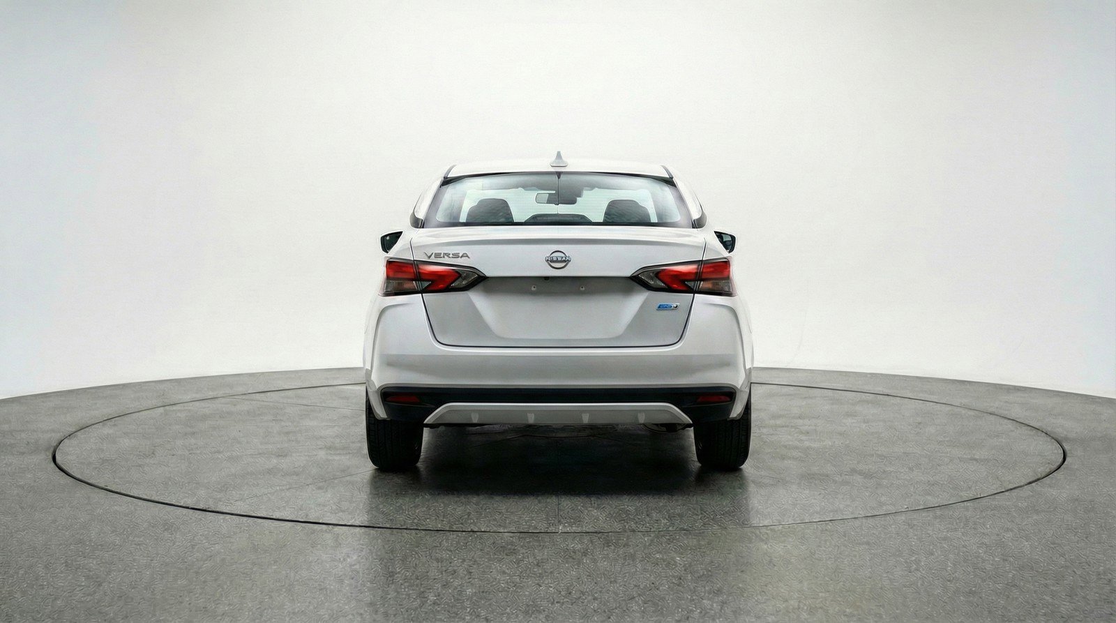 Used 2025 Nissan Versa SV FWD image 7