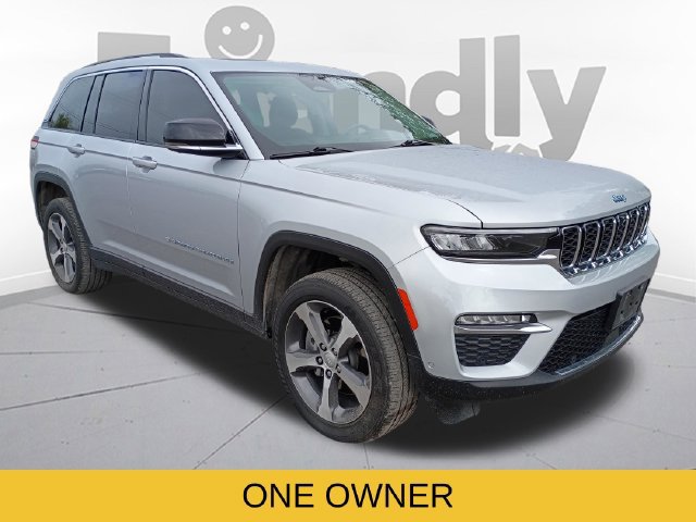 Used 2022 Jeep Grand Cherokee Limited 4xe w/ Luxury Tech Group II AWD/4WD image 3