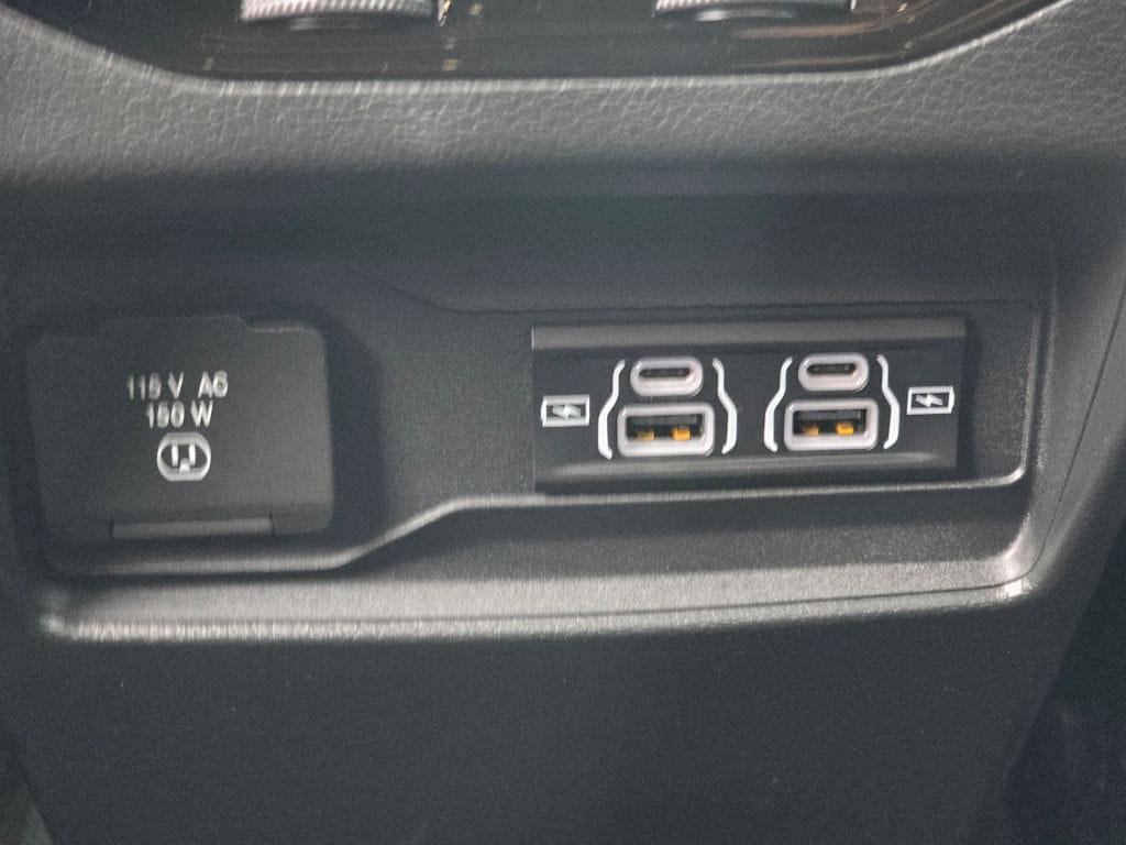 New 2025 Jeep Grand Cherokee Altitude AWD/4WD image 25