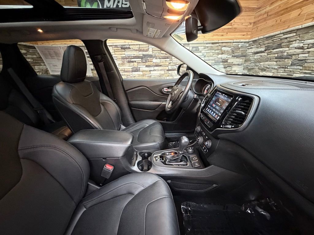 Used 2021 Jeep Cherokee Limited image 14