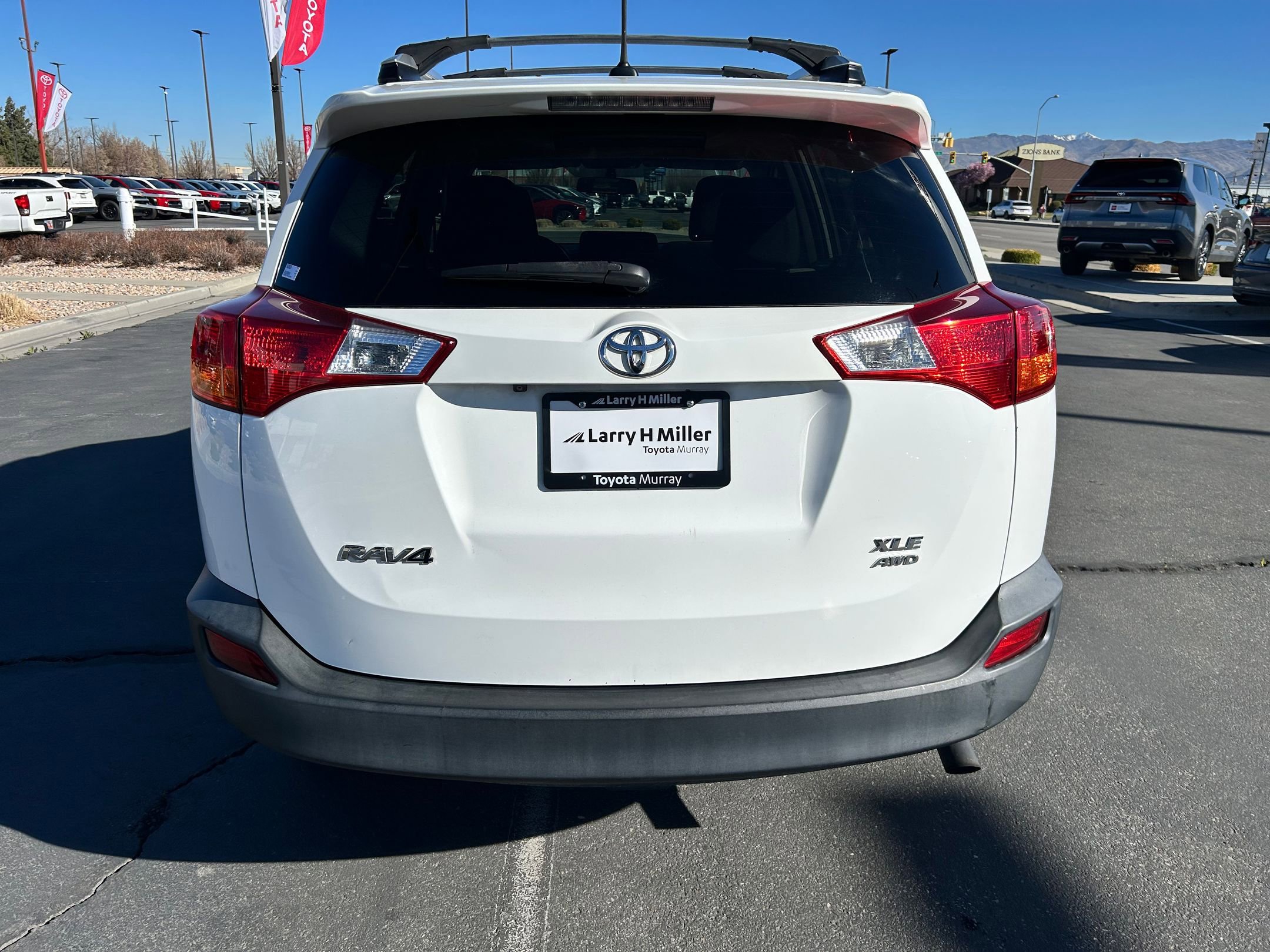 Used 2015 Toyota RAV4 XLE image 4