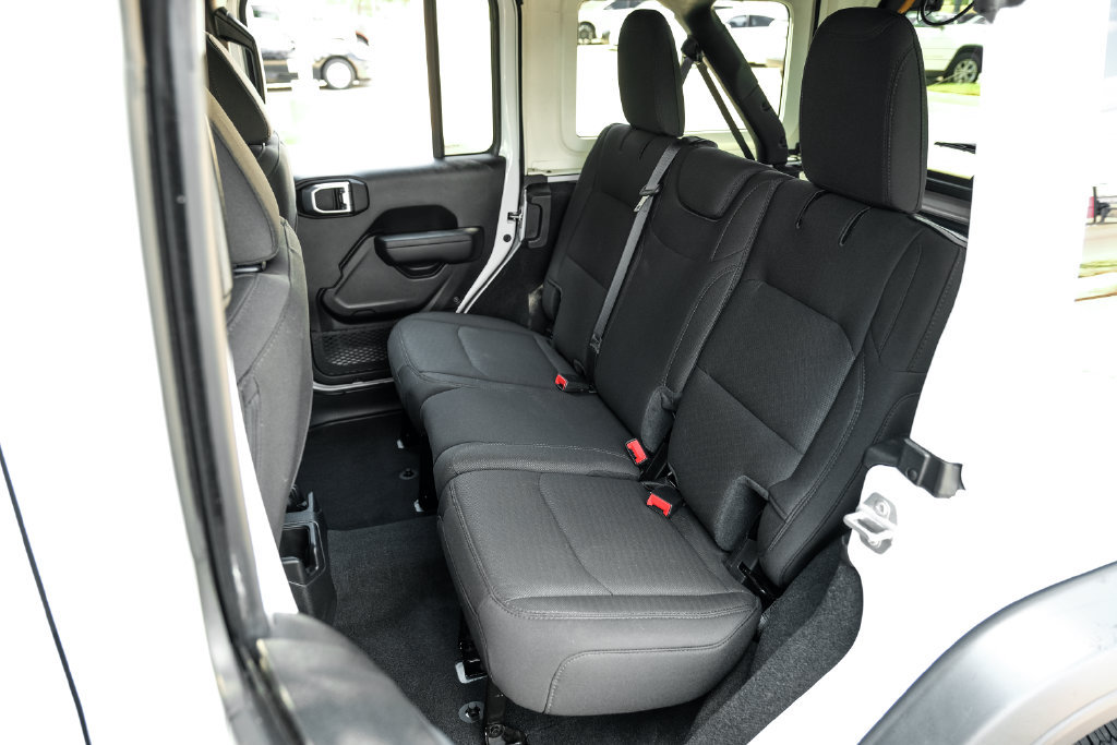 Used 2023 Jeep Wrangler Unlimited Sport AWD/4WD image 51