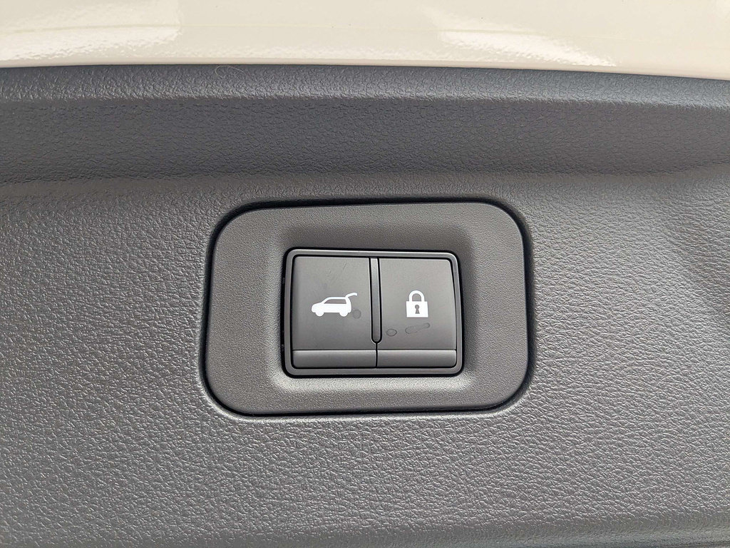 New 2026 Nissan Armada SL w/ Captain's Chari Seat Package RWD image 15