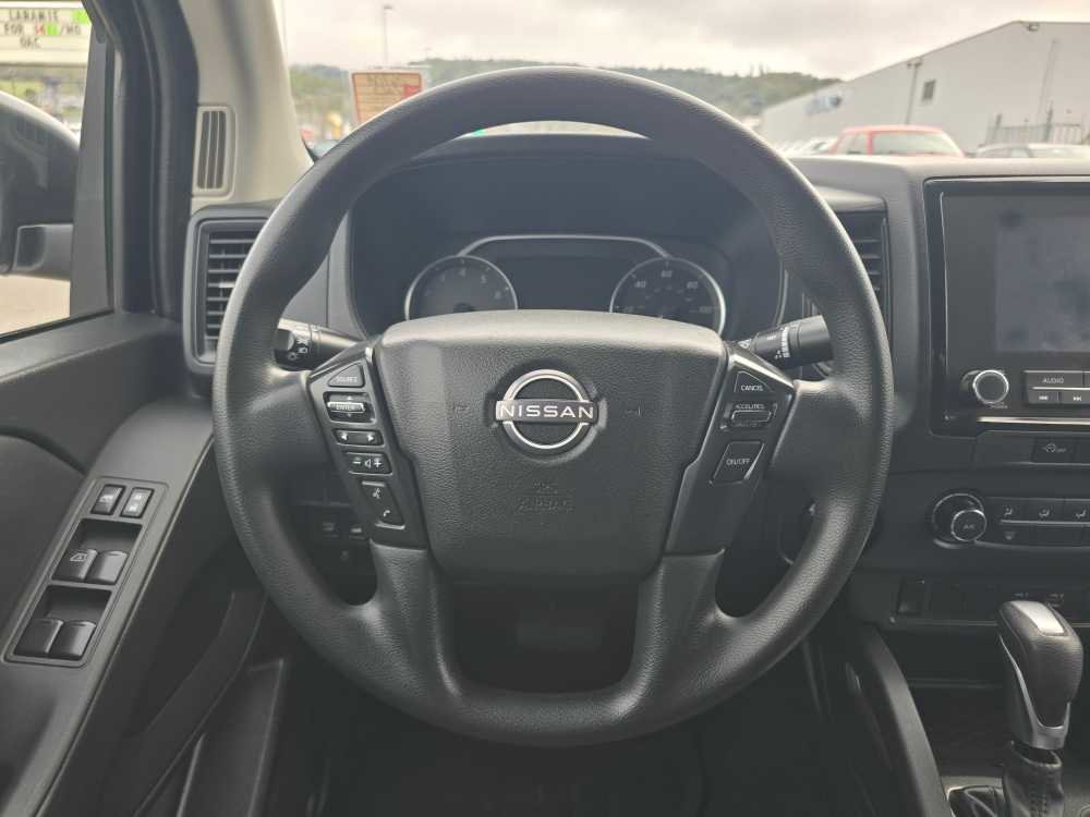 Used 2023 Nissan Frontier S w/ Tow Package image 11