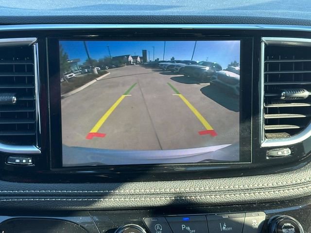 Used 2023 Chrysler Pacifica Limited image 32
