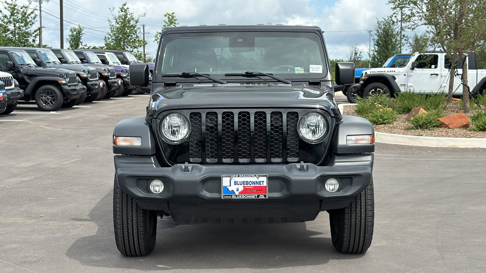 Used 2024 Jeep Wrangler Unlimited Sport AWD/4WD image 2