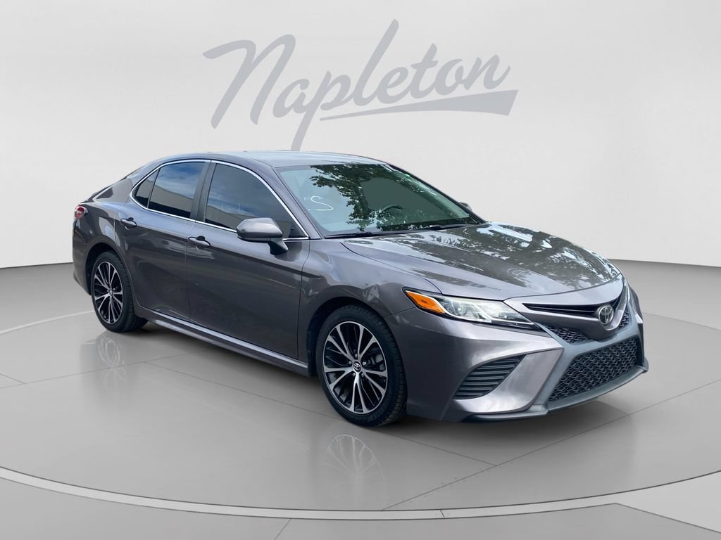 Used 2019 Toyota Camry SE FWD image 8