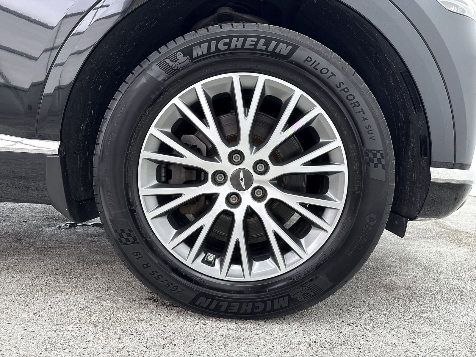 Used 2021 Genesis GV80 2.5T AWD/4WD image 42