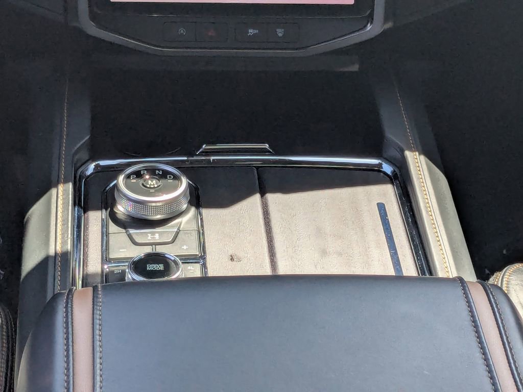 Used 2023 Ford Expedition Platinum image 8