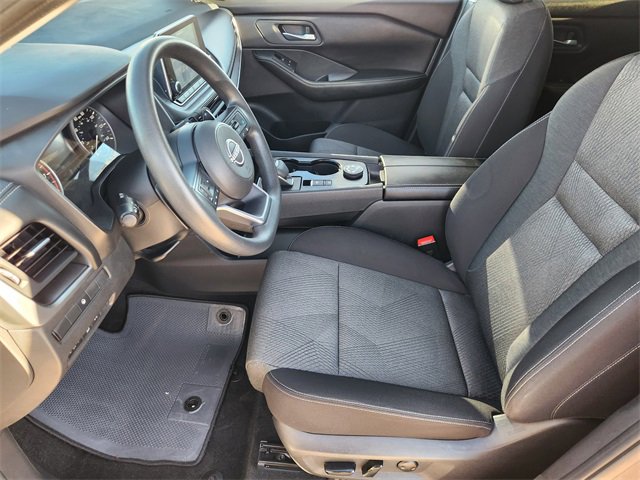 Used 2024 Nissan Rogue SV image 13