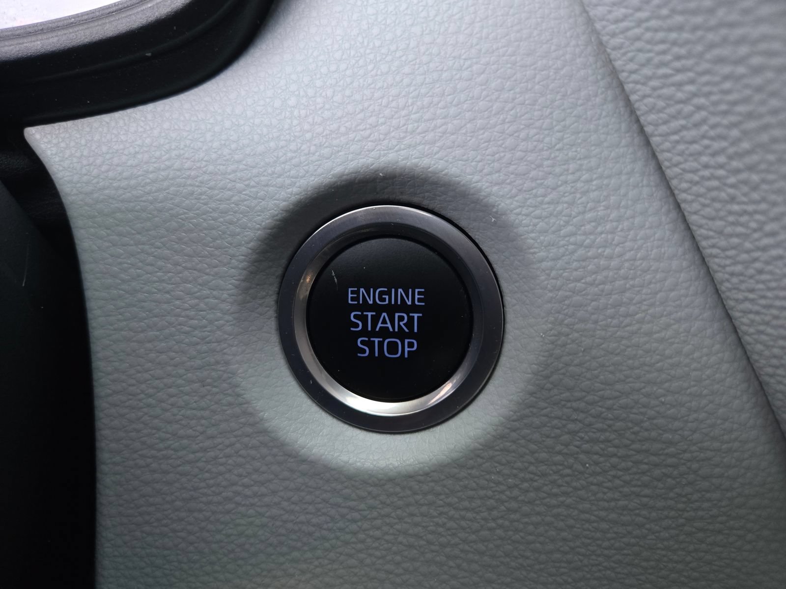 Used 2022 Toyota Corolla SE FWD image 19