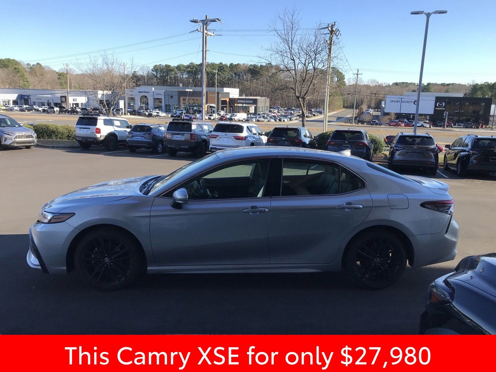 Used 2023 Toyota Camry XSE image 11