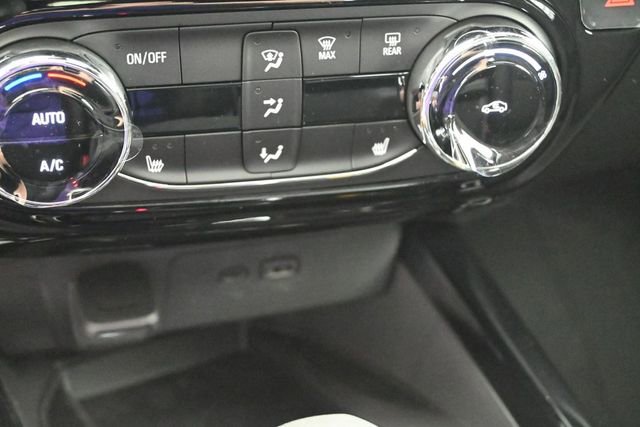 New 2026 Chevrolet Trax RS w/ Sunroof Package FWD image 24