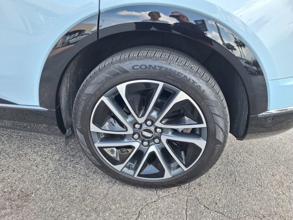 Certified 2026 Cadillac Optiq Sport 1 RWD image 26
