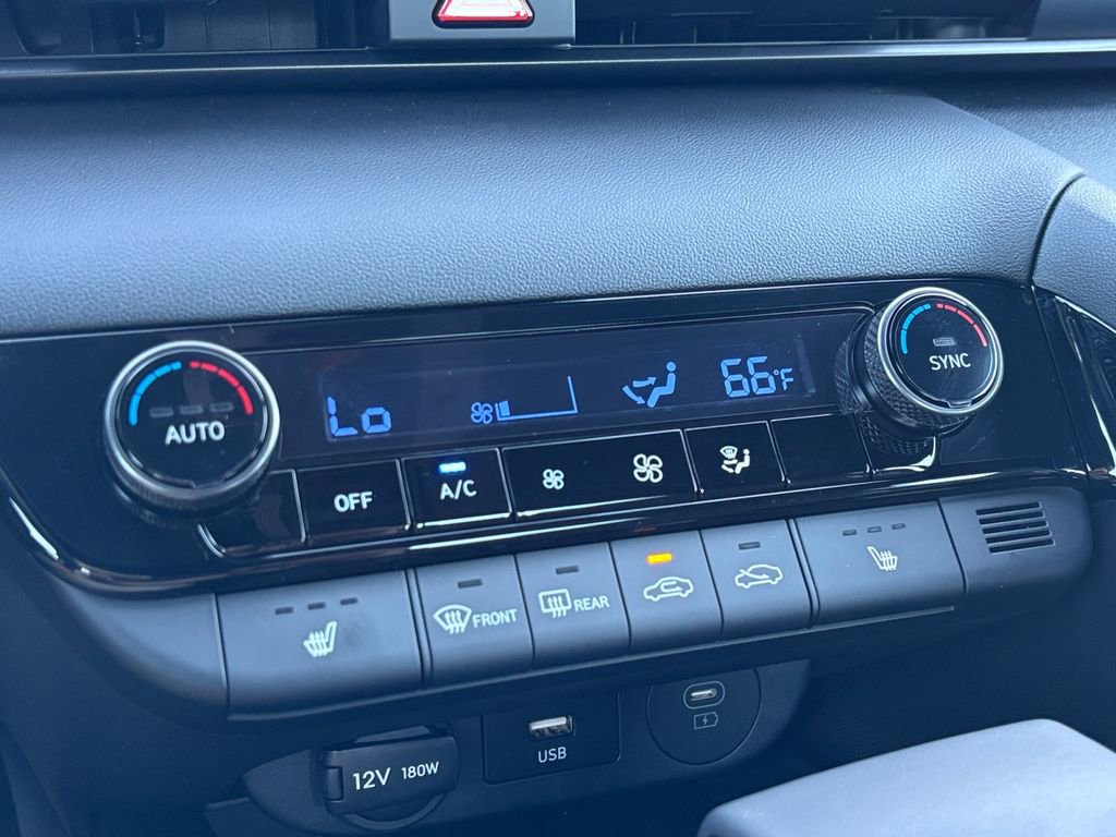 New 2026 Hyundai Elantra SEL Sport Premium image 24