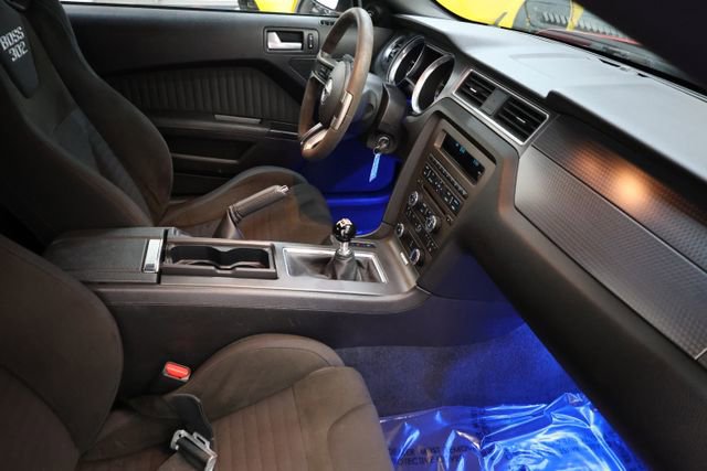 Used 2013 Ford Mustang Boss 302 w/ Boss 302 Accessory Pkg RWD image 73