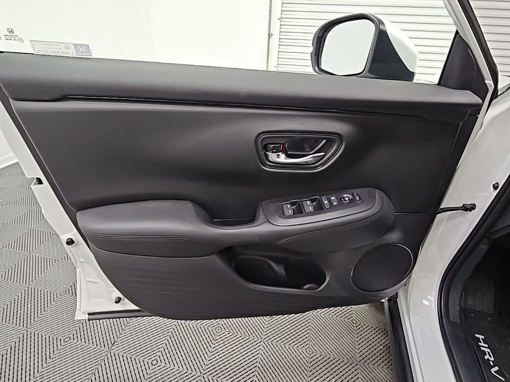 New 2026 Honda HR-V LX image 28