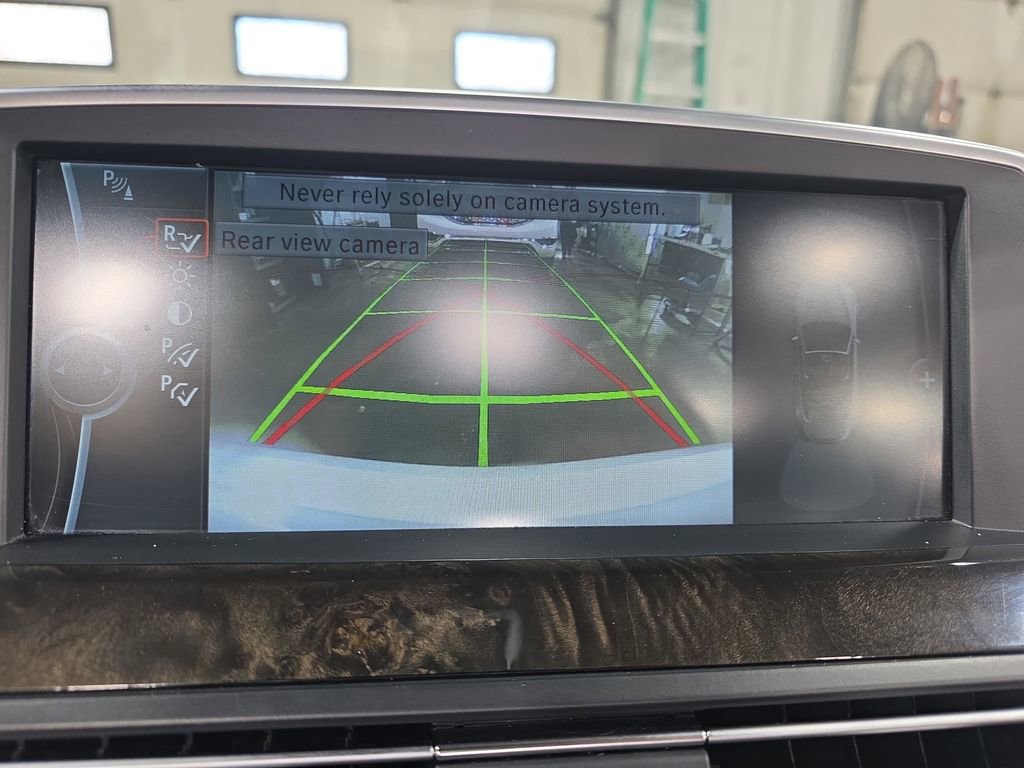 Used 2013 BMW 650i Convertible image 21