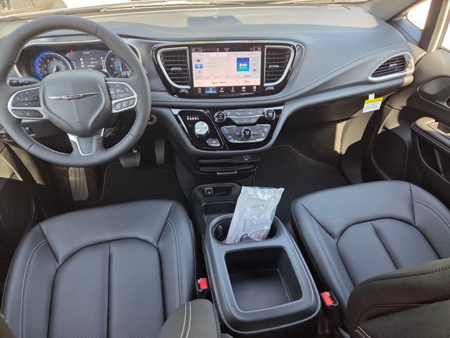New 2026 Chrysler Pacifica Select FWD image 8