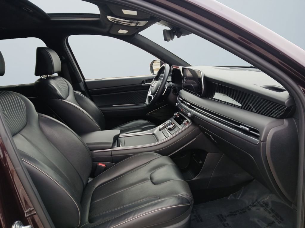 Used 2024 Hyundai Palisade Calligraphy image 15