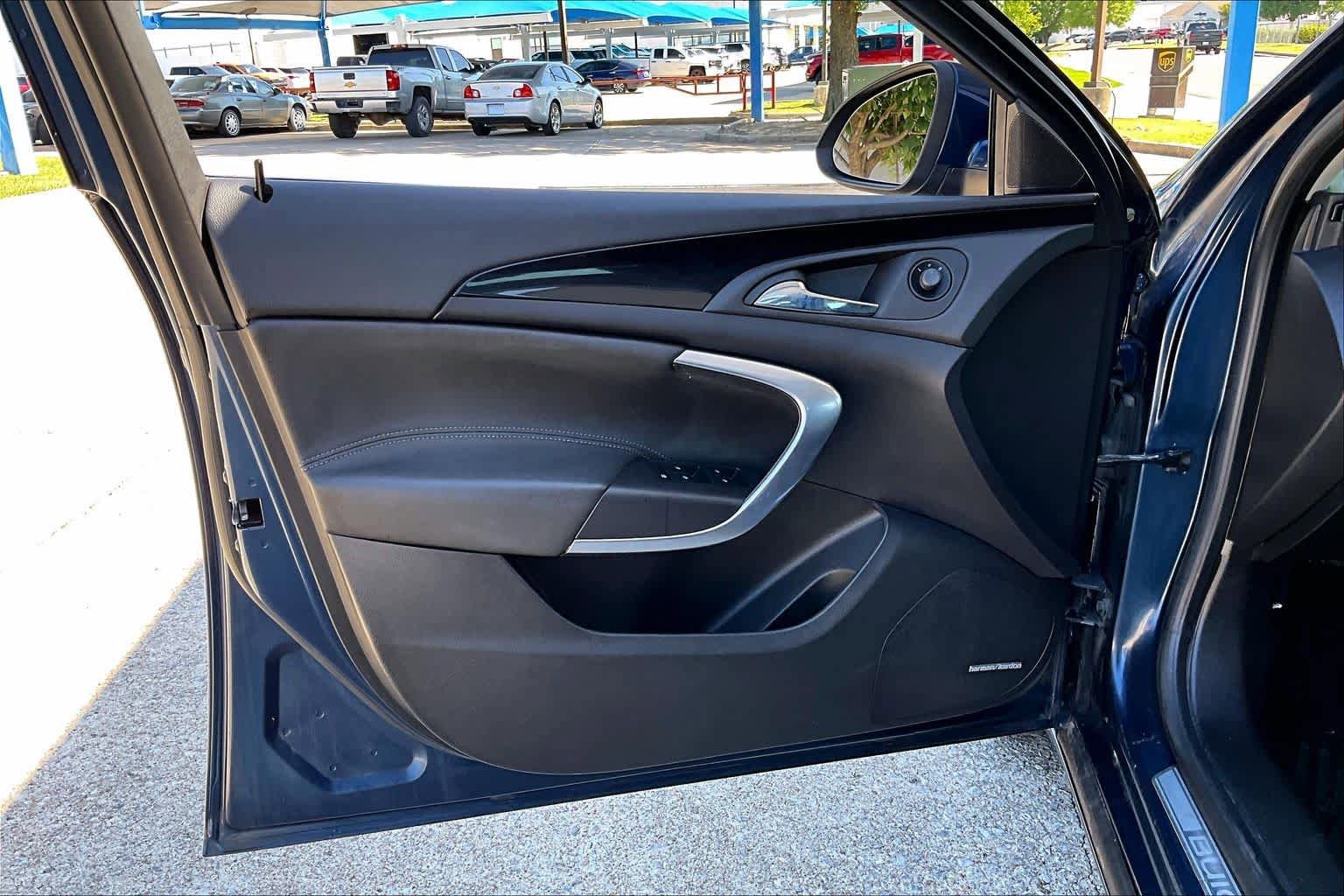 Used 2011 Buick Regal CXL w/ RL5 Preferred Equipment Group FWD image 21