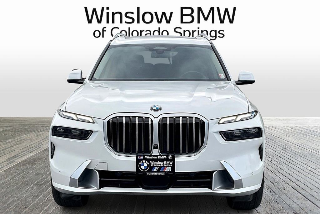 Used 2025 BMW X7 xDrive40i AWD/4WD image 2
