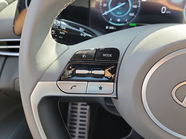 Certified 2025 Hyundai Elantra SEL image 5