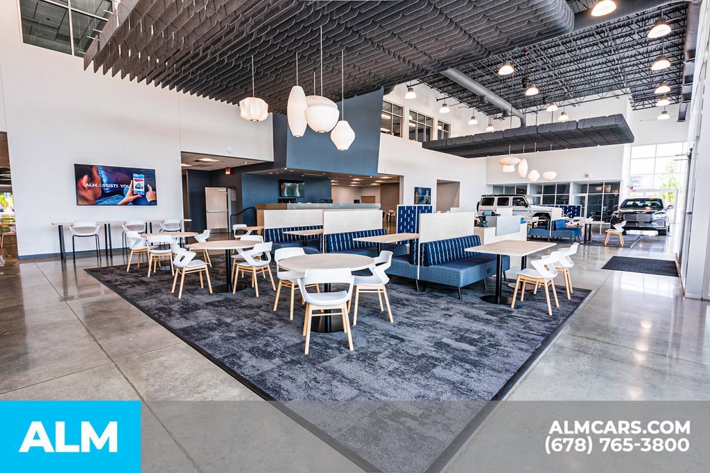 Used 2024 GMC Yukon AT4 image 43