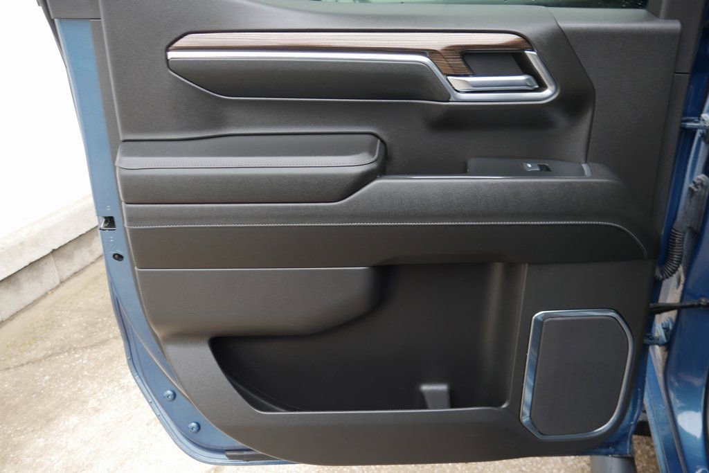 Used 2024 Chevrolet Silverado 1500 LT Trail Boss image 32