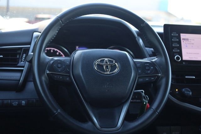 Used 2024 Toyota Camry SE image 29