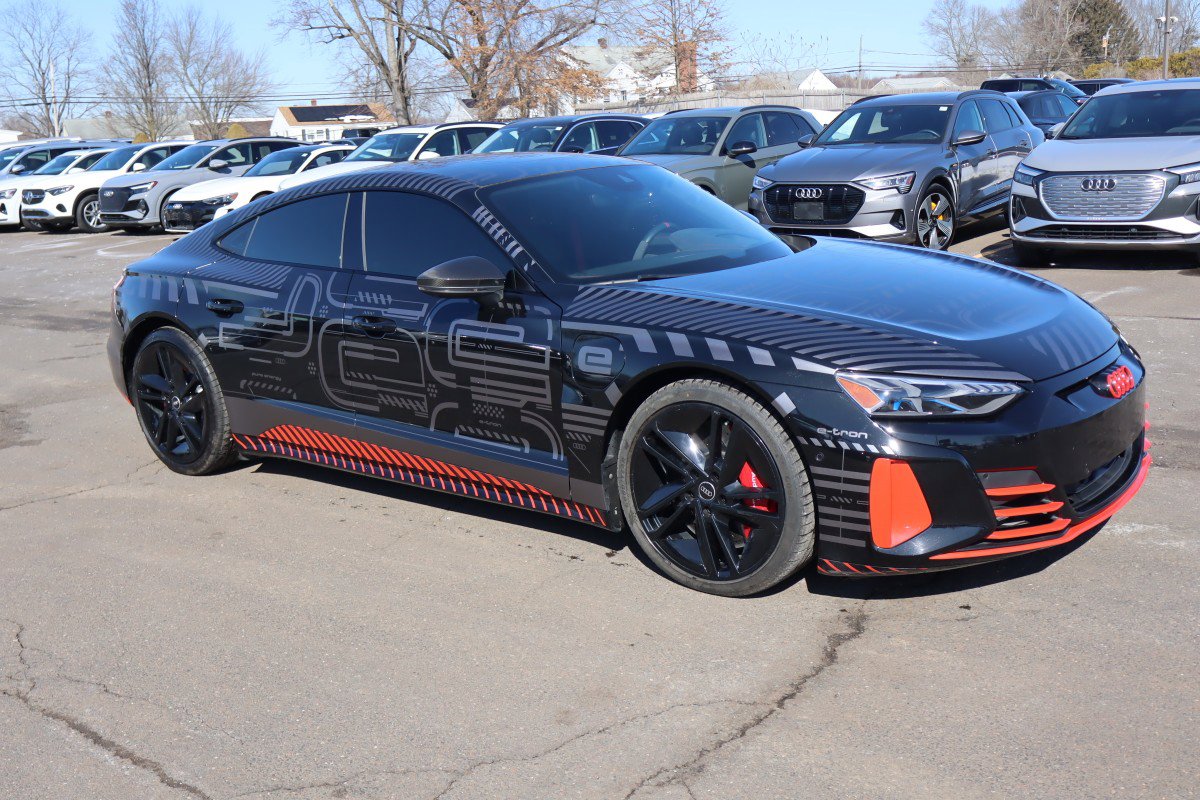 Used 2023 Audi RS e-tron GT image 3