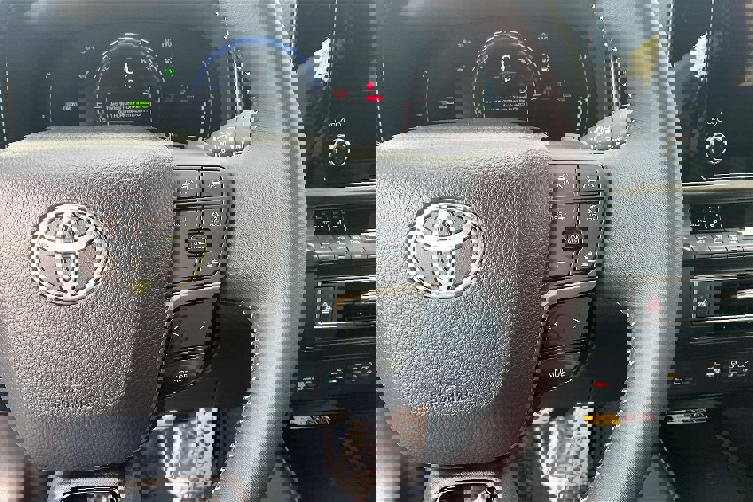 Used 2026 Toyota Camry SE image 24