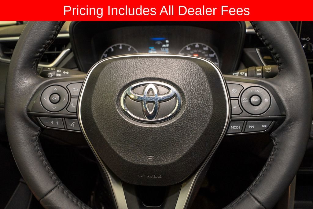 Used 2024 Toyota Corolla Cross LE AWD/4WD image 16
