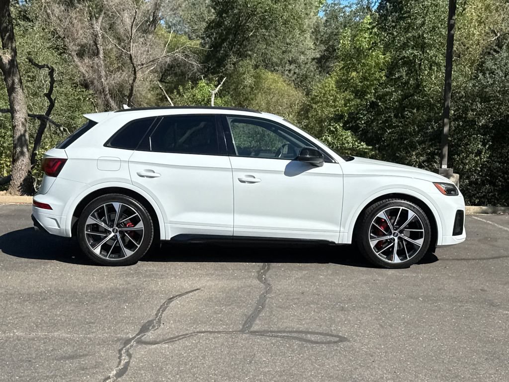 Used 2024 Audi SQ5 Premium Plus w/ Premium Plus Package AWD/4WD image 4