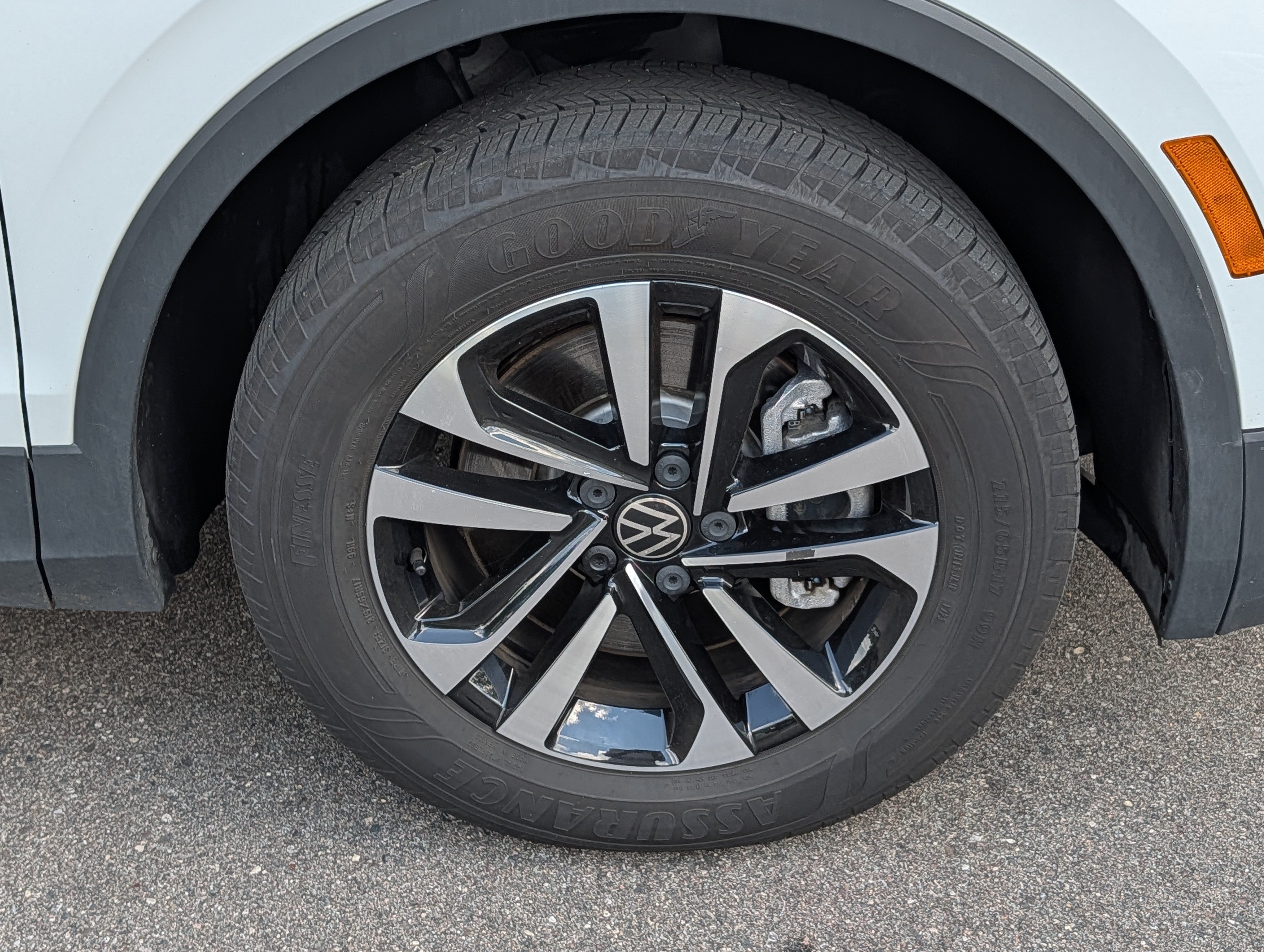 Certified 2023 Volkswagen Tiguan S AWD/4WD image 15