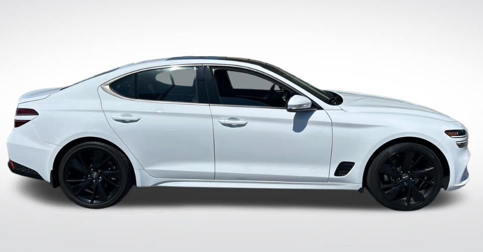 Used 2023 Genesis G70 2.0T w/ Sport Prestige Package AWD/4WD image 5