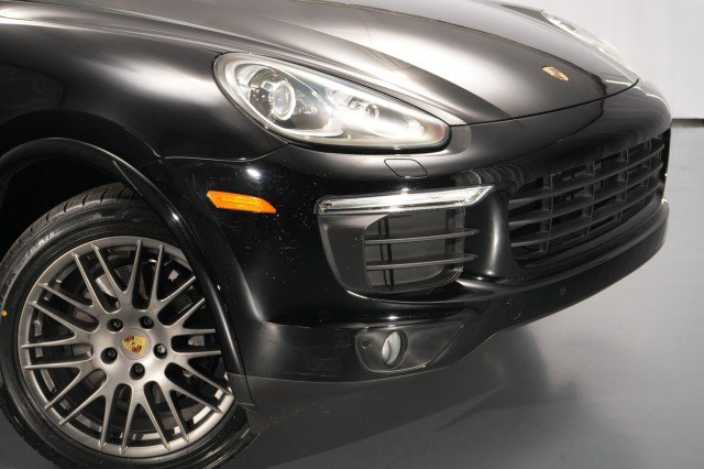 Used 2018 Porsche Cayenne Platinum Edition AWD/4WD image 6