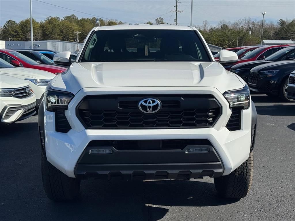 Used 2025 Toyota Tacoma TRD Off-Road AWD/4WD image 8