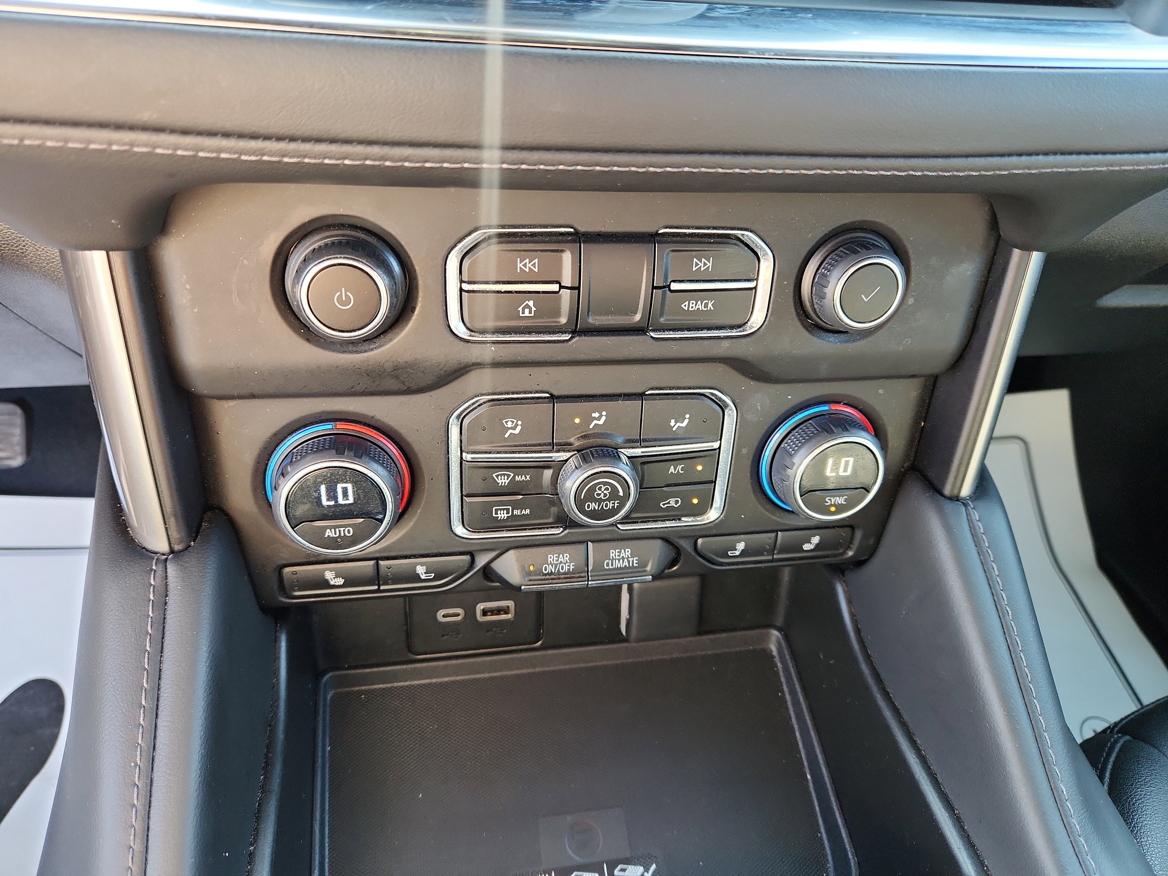 Used 2023 Chevrolet Tahoe LT image 34