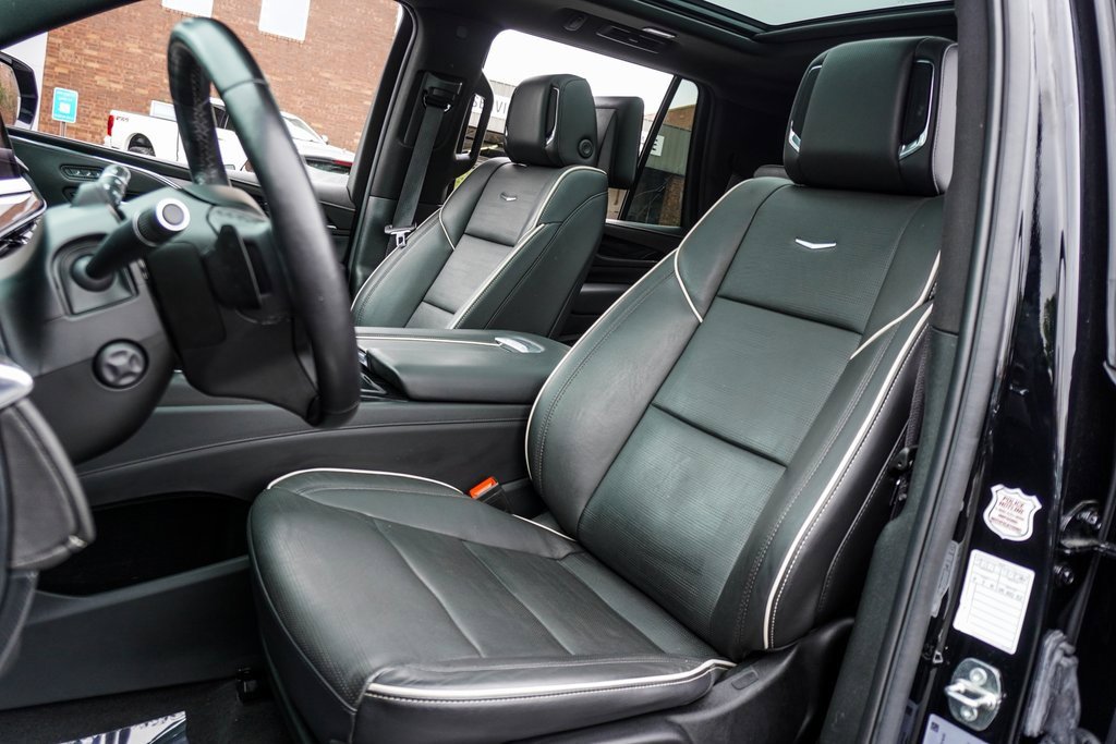 Used 2023 Cadillac Escalade Sport image 6